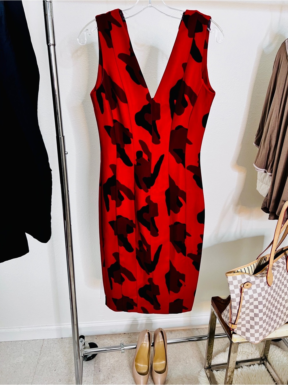 Red Black Abstract Midi Dress Bodycon V Neck Bold Statement Cocktail Dress S